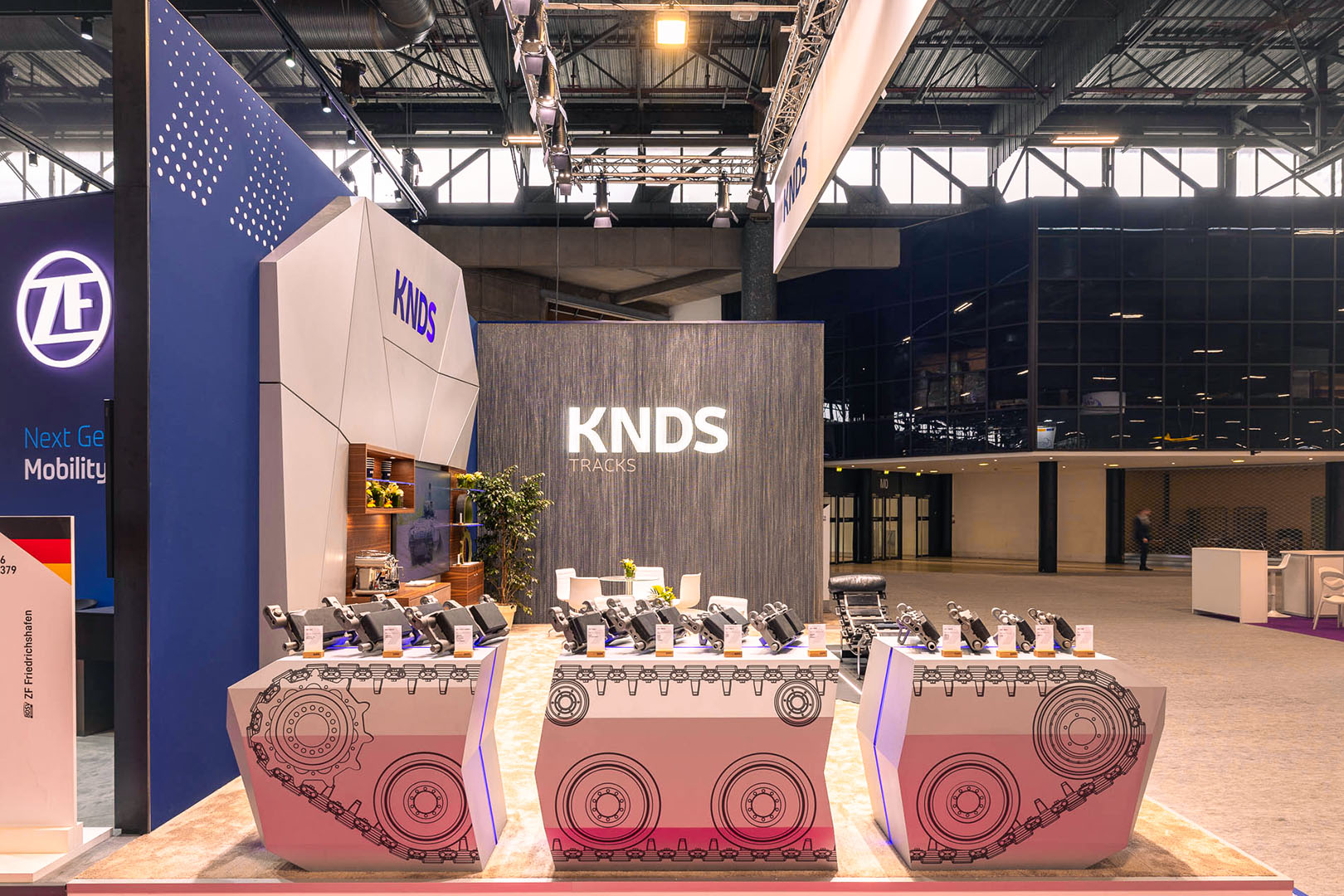 KNDS Messestand auf der Eurosatory